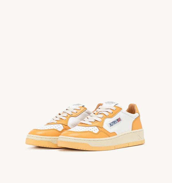 Autry Sneakers Medalist 01 Low Leather Bufforng WB32