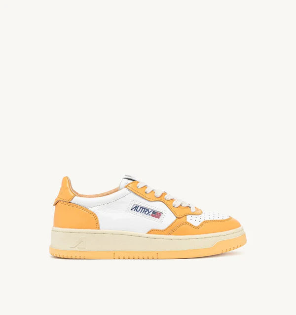 Autry Sneakers Medalist 01 Low Leather Bufforng WB32